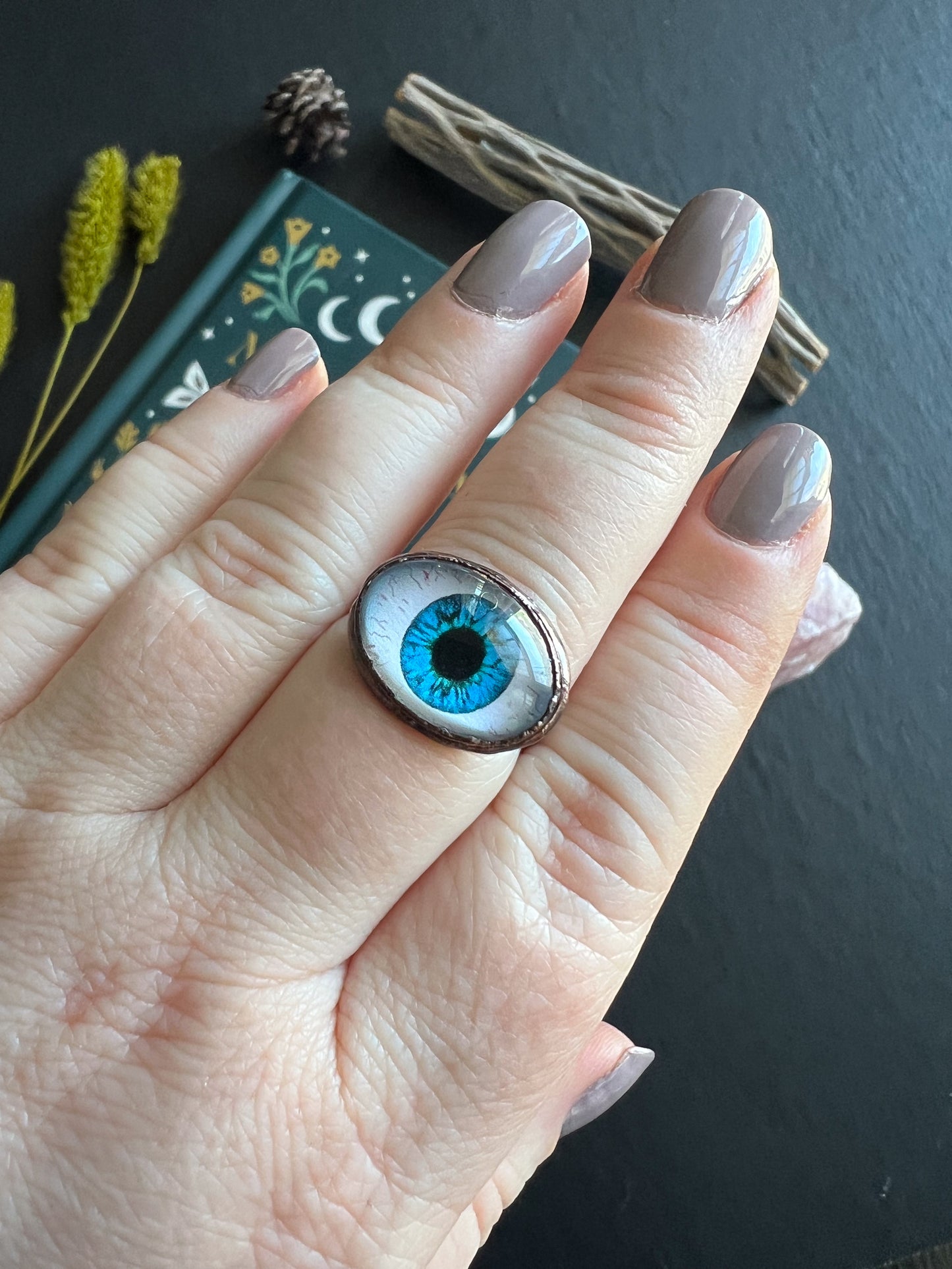 Eye Ring Size 9.25